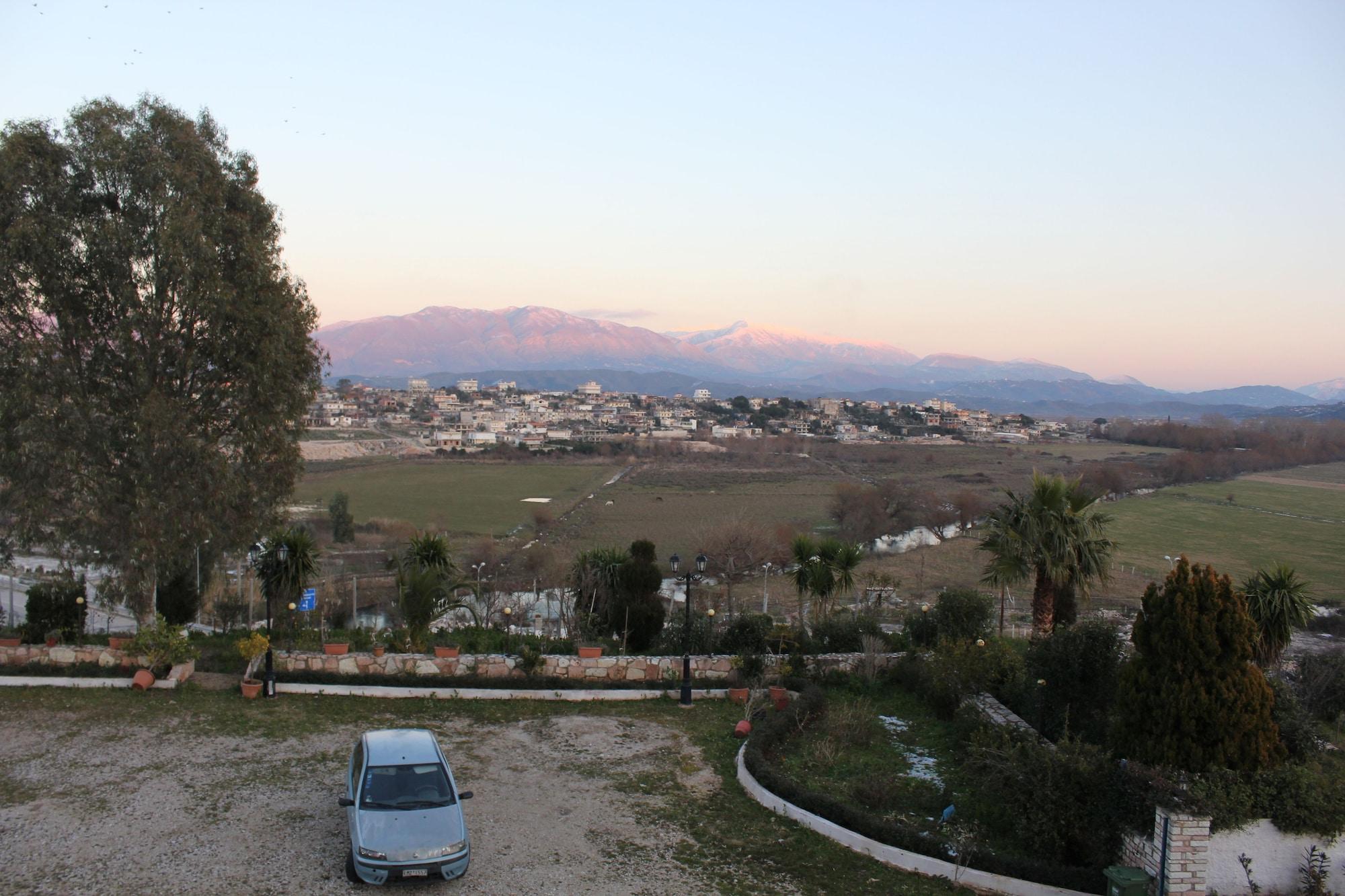 Hotel Holiday Saranda Dış mekan fotoğraf
