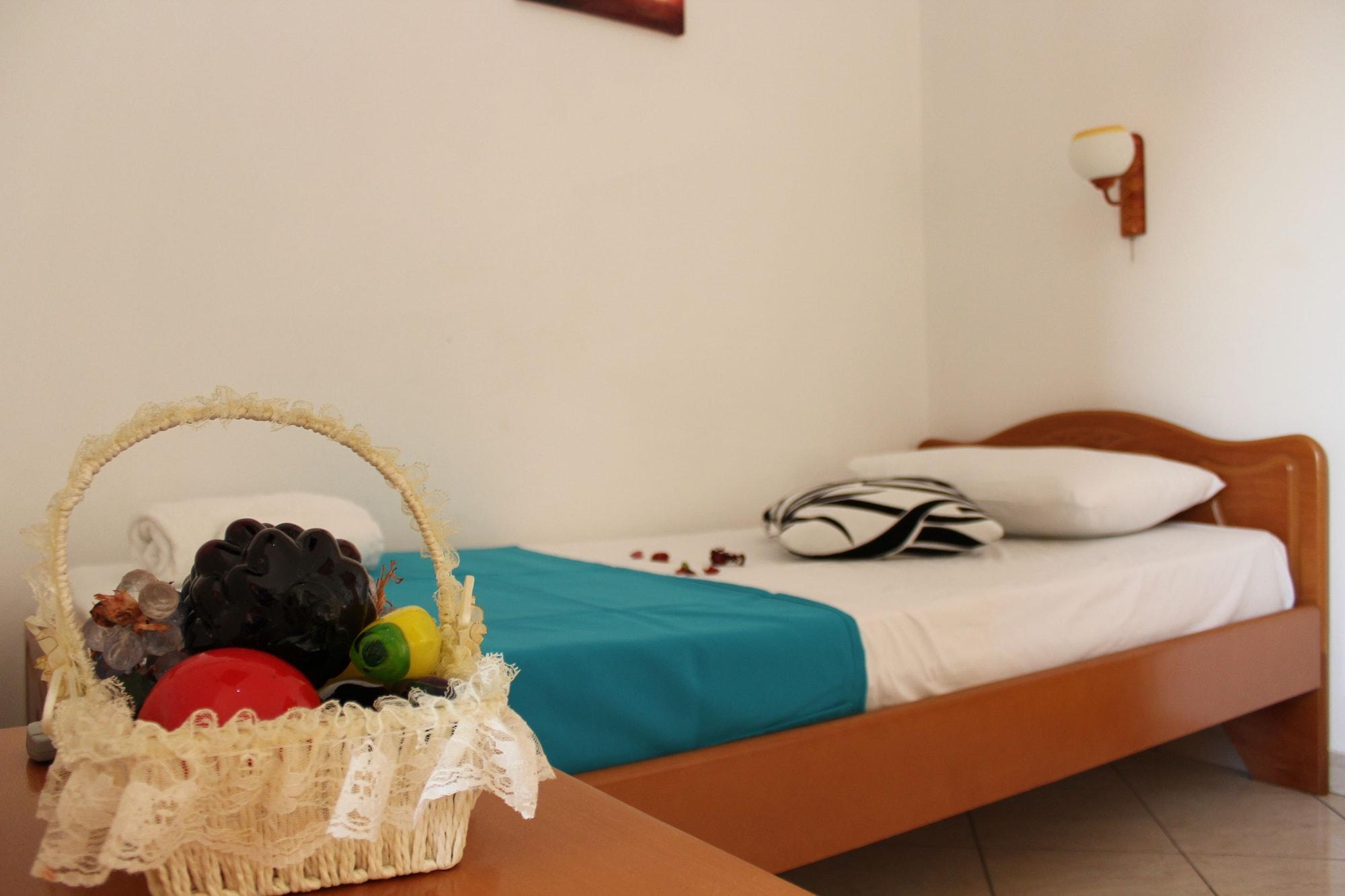 Hotel Holiday Saranda Dış mekan fotoğraf