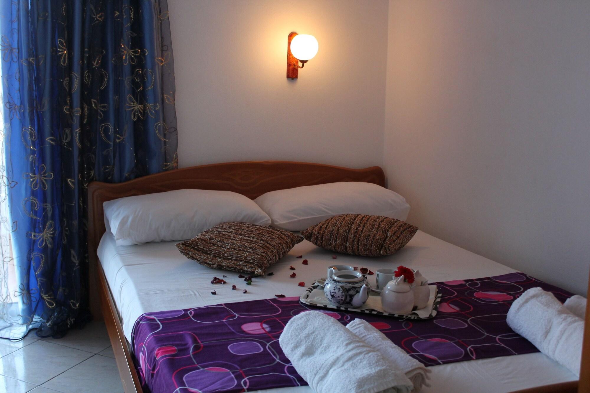 Hotel Holiday Saranda Dış mekan fotoğraf