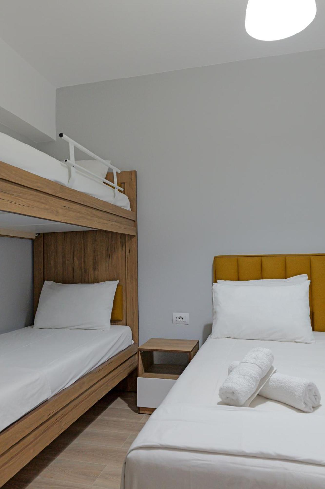 Hotel Holiday Saranda Dış mekan fotoğraf