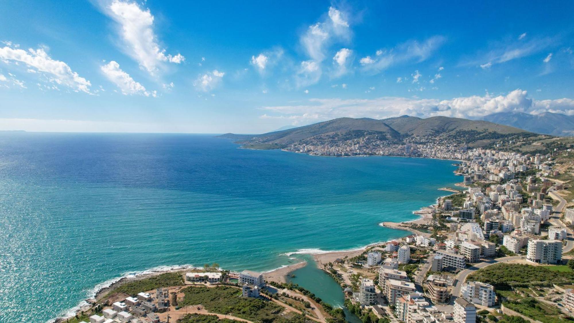 Hotel Holiday Saranda Dış mekan fotoğraf