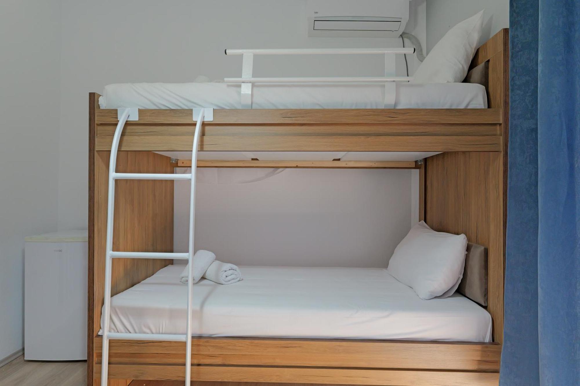 Hotel Holiday Saranda Dış mekan fotoğraf