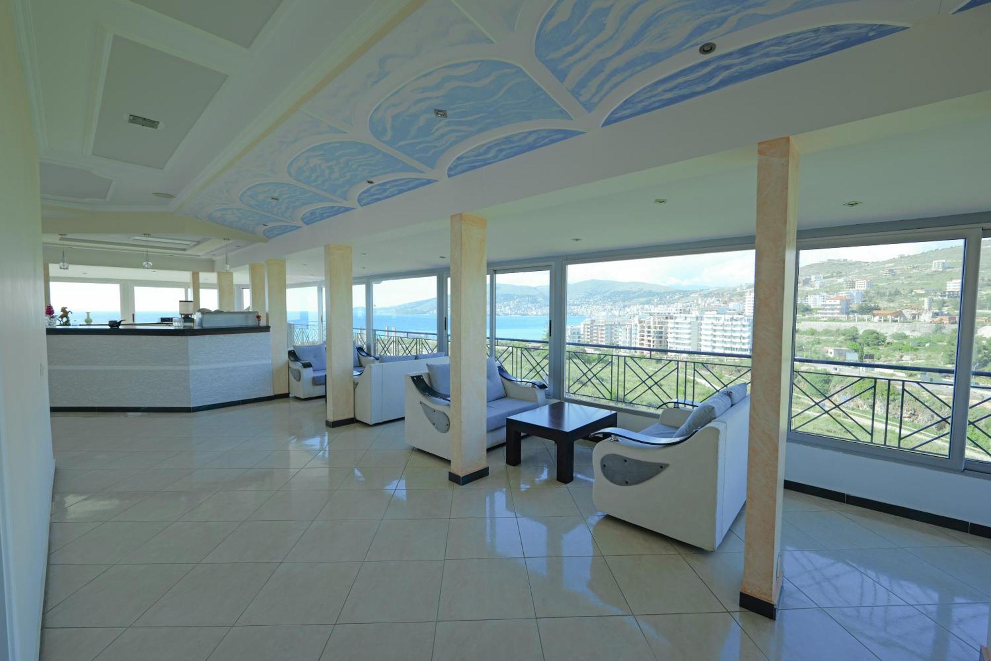 Hotel Holiday Saranda Dış mekan fotoğraf