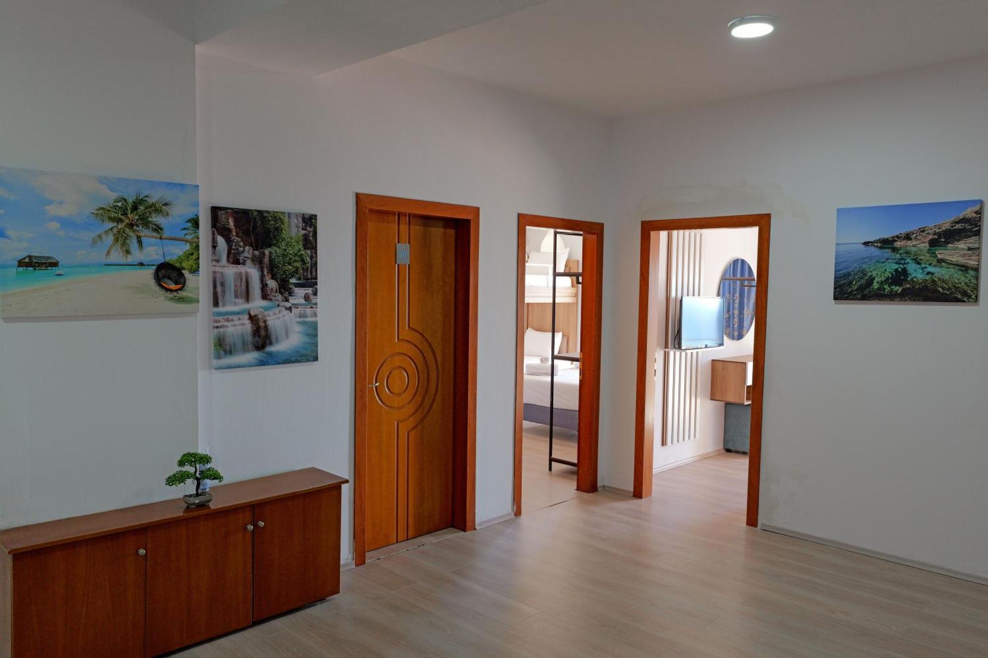 Hotel Holiday Saranda Dış mekan fotoğraf