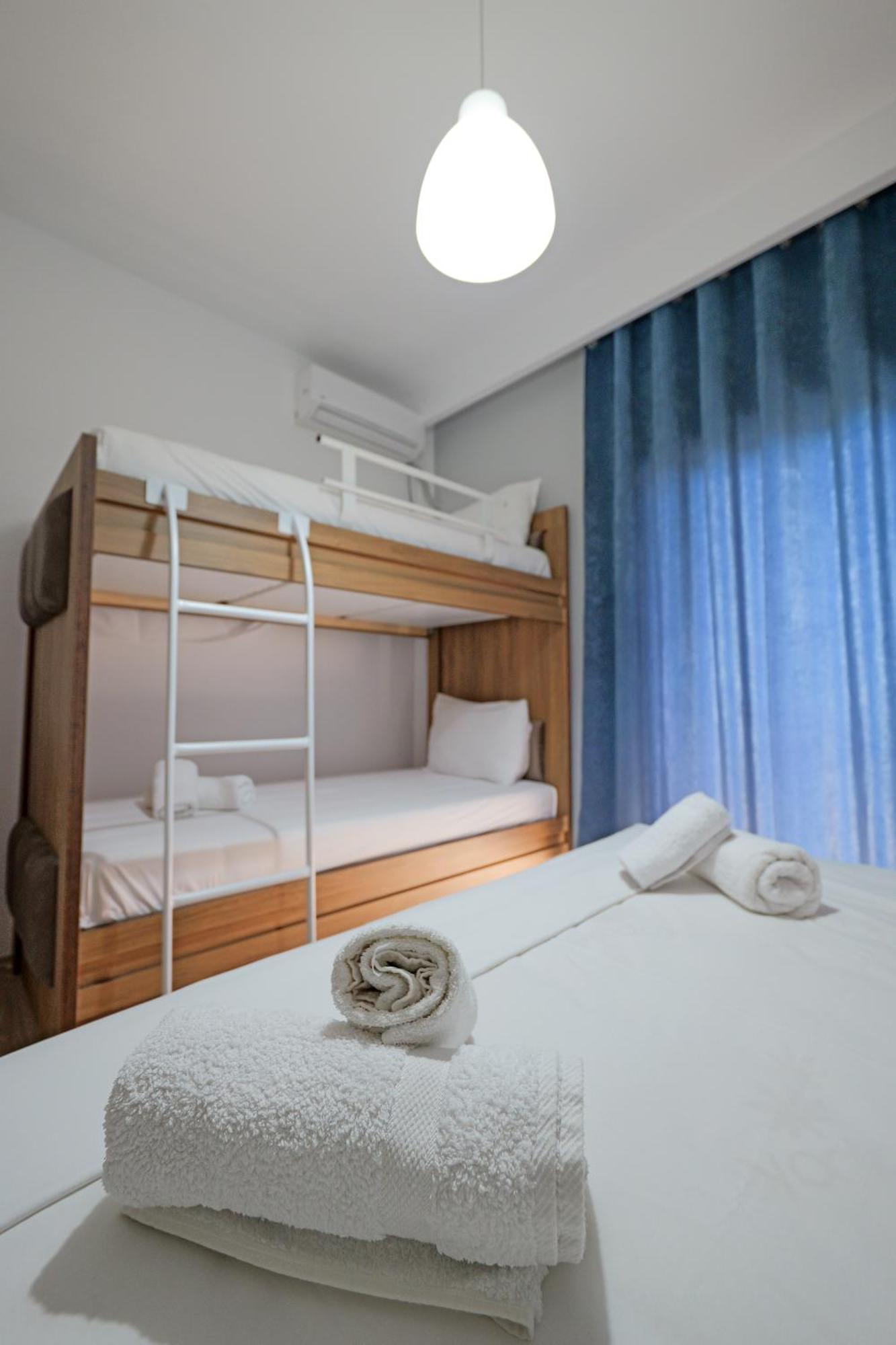 Hotel Holiday Saranda Dış mekan fotoğraf