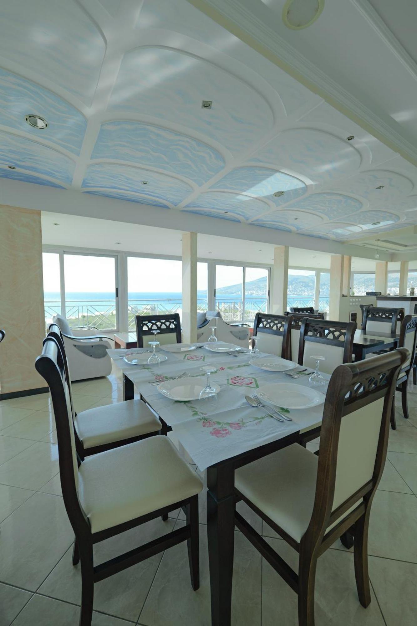 Hotel Holiday Saranda Dış mekan fotoğraf
