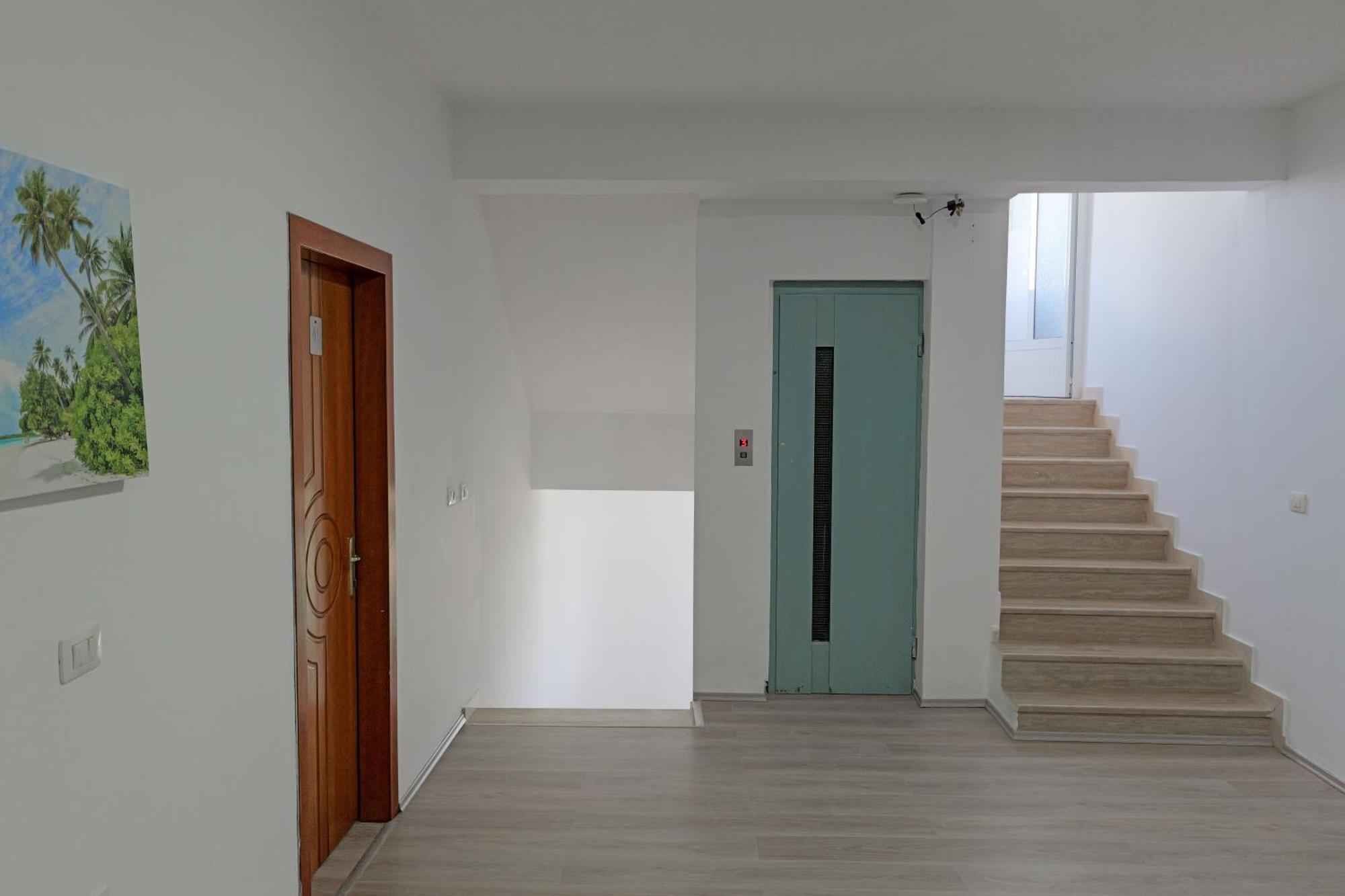 Hotel Holiday Saranda Dış mekan fotoğraf