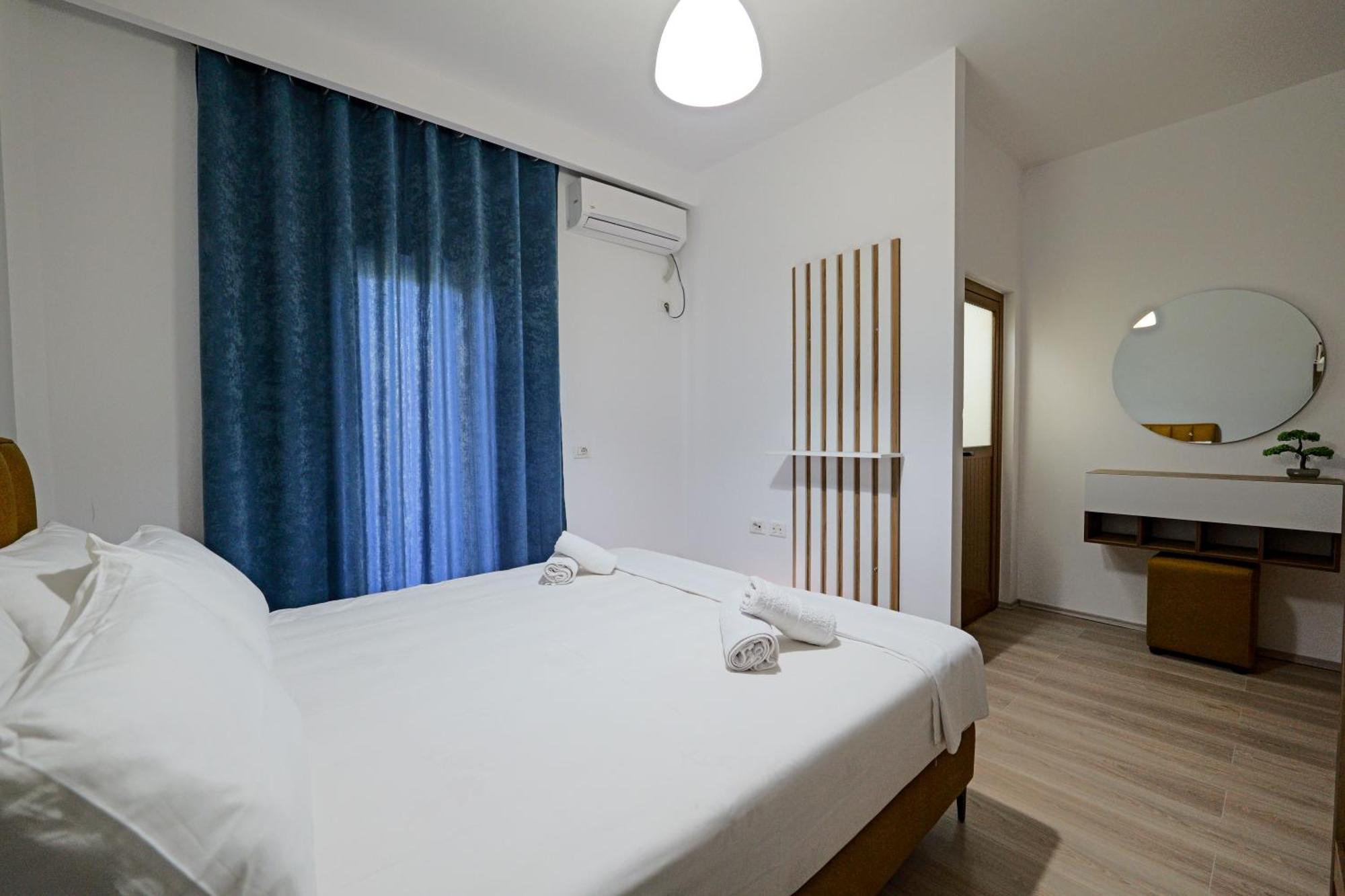Hotel Holiday Saranda Dış mekan fotoğraf