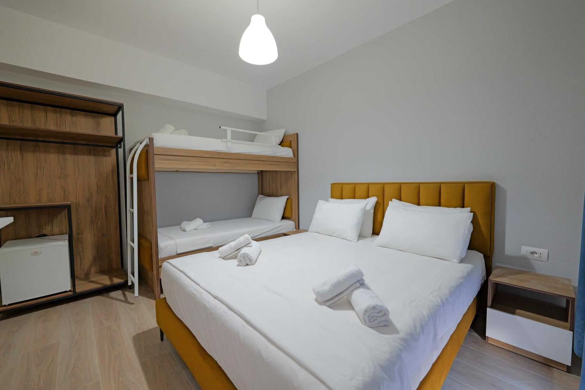 Hotel Holiday Saranda Dış mekan fotoğraf