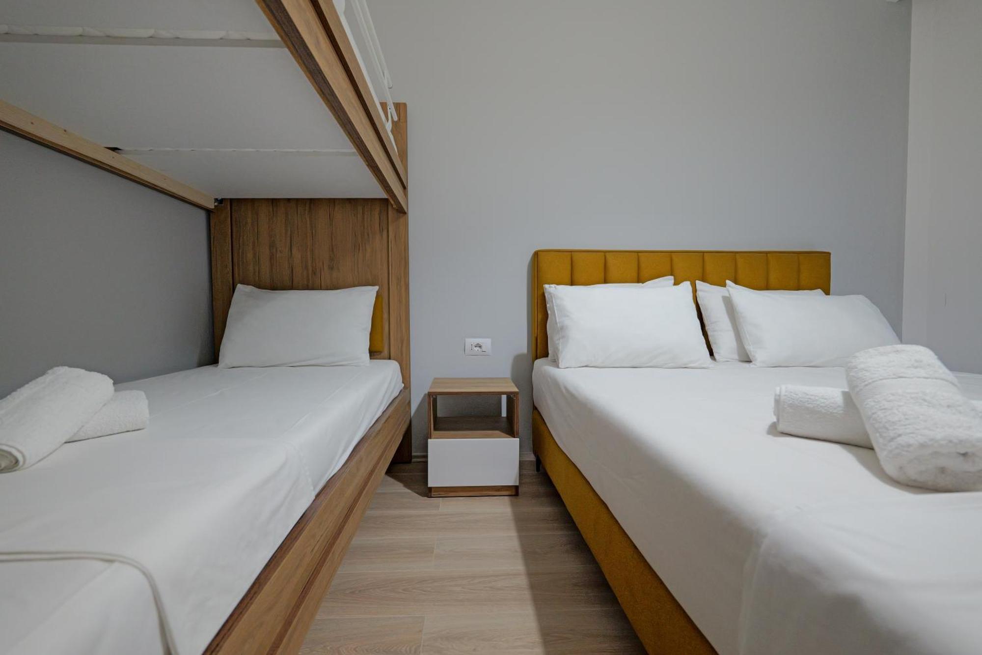 Hotel Holiday Saranda Dış mekan fotoğraf