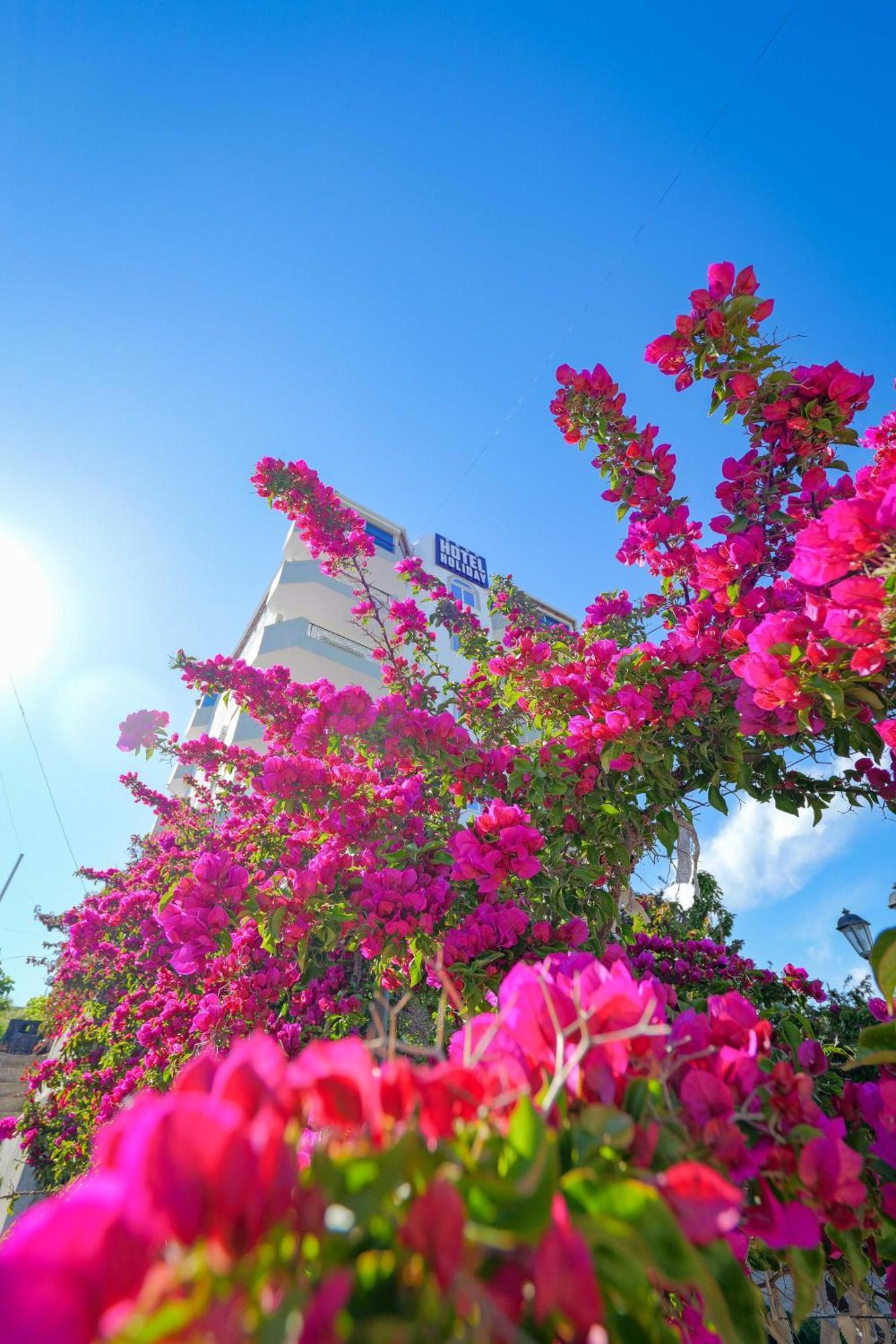 Hotel Holiday Saranda Dış mekan fotoğraf