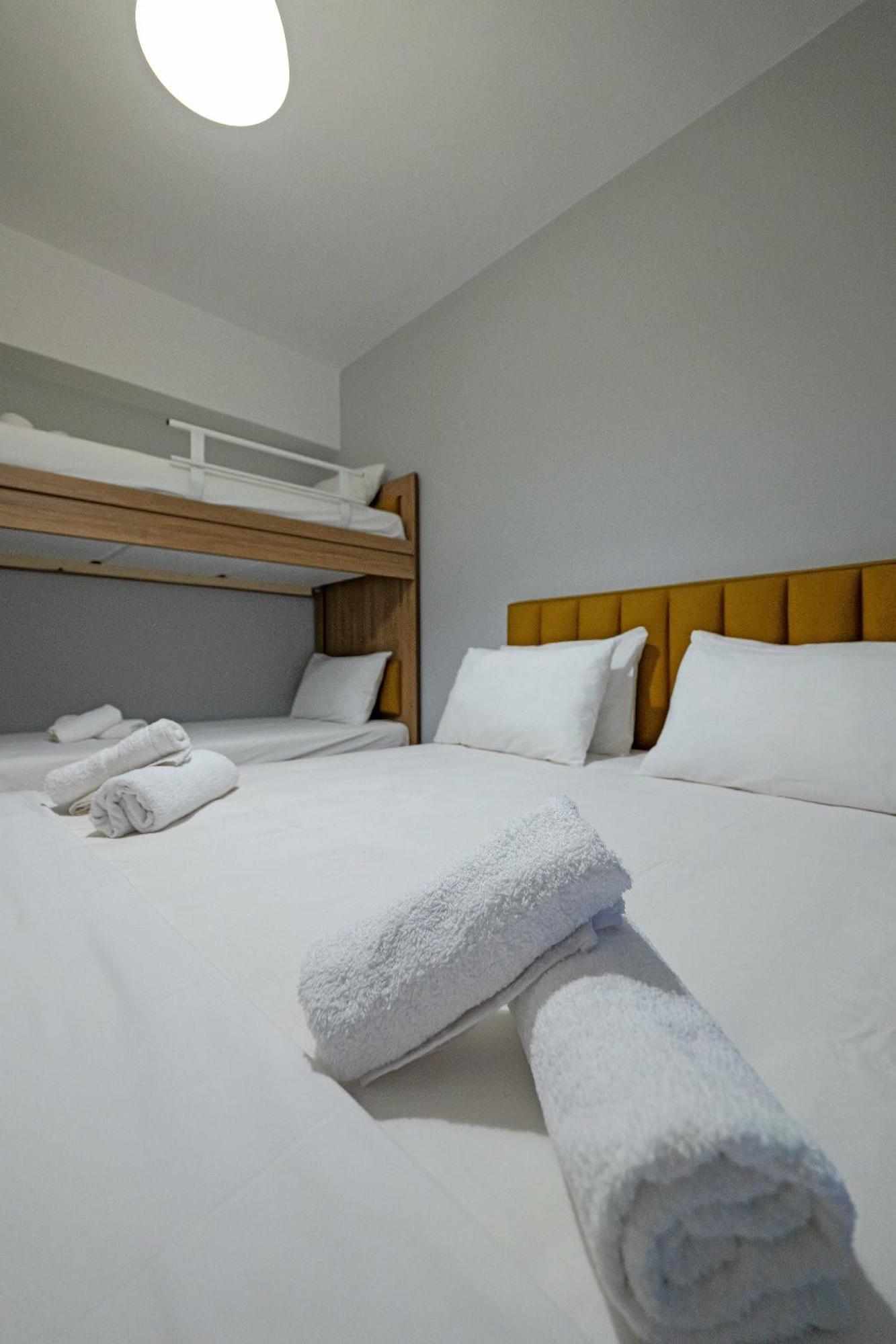 Hotel Holiday Saranda Dış mekan fotoğraf